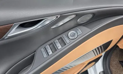 Genesis G80 2021, 69030 км, за 25330.46 USD - фото 28