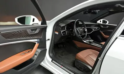 Audi A6 2023, 22340 км, за 27743.64 USD - фото 11