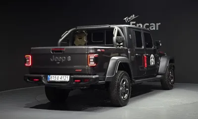 Jeep Gladiator 2022, 34170 км, за 30488.19 USD