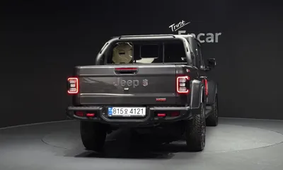 Jeep Gladiator 2022, 34170 км, за 30488.19 USD