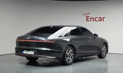 Hyundai Grandeur 2023, 50333 км, за 20840.4 USD