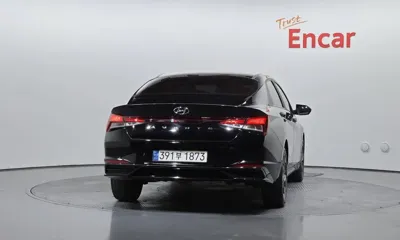 Hyundai Avante 2021, 64484 км, за 10702.02 USD