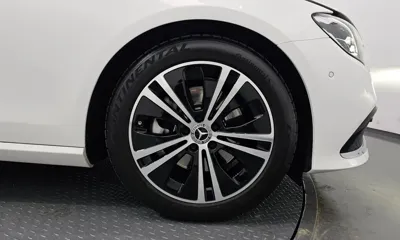 Mercedes-Benz E-Class 2021, 98280 км, за 21333.86 USD