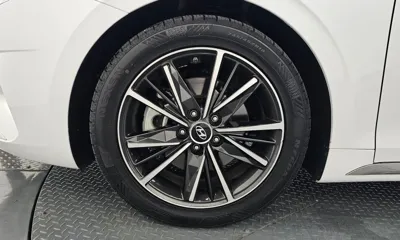 Hyundai Grandeur 2022, 61460 км, за 15953.63 USD