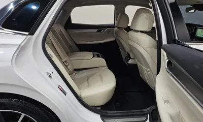 Hyundai Grandeur 2022, 61460 км, за 15953.63 USD - фото 11
