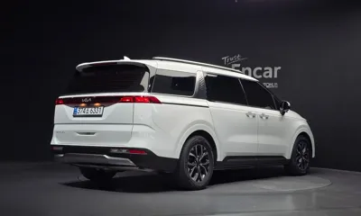 Kia Canival 2022, 111167 км, за 15534.12 USD