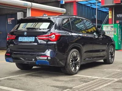 BMW iX3 2023, 38999 км, за 31068.24 USD