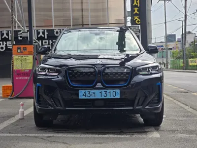 BMW iX3 2023, 38999 км, за 31068.24 USD