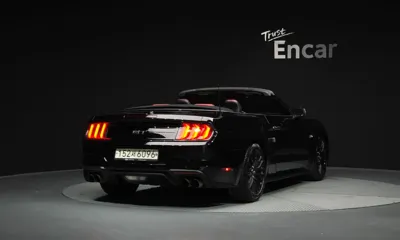 Ford Mustang 2019, 90106 км, за 20283.58 USD