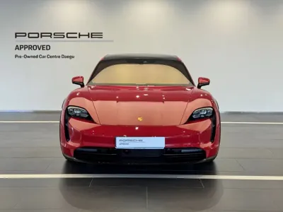 Porsche Taycan 2023, 24630 км, за 80093.74 USD