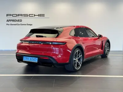 Porsche Taycan 2023, 24630 км, за 80093.74 USD