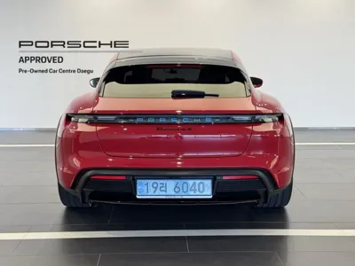 Porsche Taycan 2023, 24630 км, за 80093.74 USD