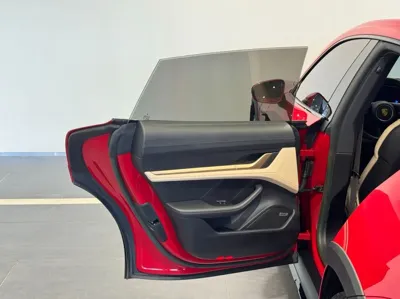Porsche Taycan 2023, 24630 км, за 80093.74 USD - фото 8