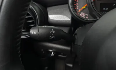 MINI Cooper 2019, 62271 км, за 8923.86 USD - фото 28
