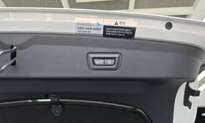 BMW i4 2022, 83538 км, за 30400.6 USD - фото 29