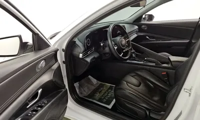 Hyundai Avante 2021, 89839 км, за 10113.7 USD - фото 10