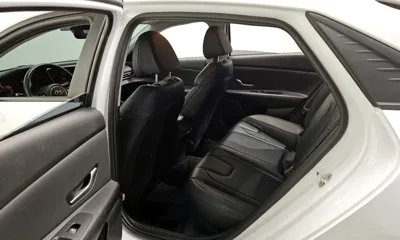 Hyundai Avante 2021, 89839 км, за 10113.7 USD - фото 11