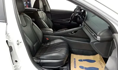 Hyundai Avante 2021, 89839 км, за 10113.7 USD - фото 12