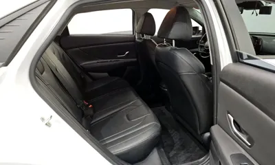 Hyundai Avante 2021, 89839 км, за 10113.7 USD - фото 13