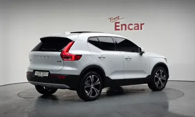 Volvo XC40 2021, 37307 км, за 20198.66 USD