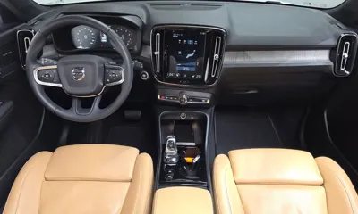 Volvo XC40 2021, 37307 км, за 20198.66 USD - фото 7