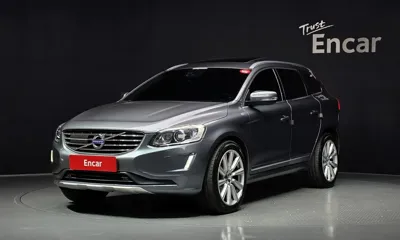 Volvo XC60 · 2017 год