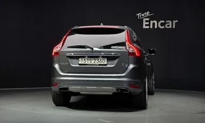 Volvo XC60 2017, 136608 км, за 8008.4 USD