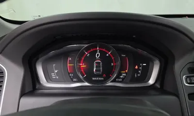 Volvo XC60 2017, 136608 км, за 7947.89 USD - фото 8