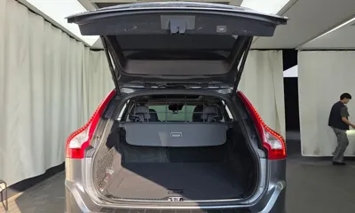 Volvo XC60 2017, 136608 км, за 7947.89 USD - фото 20