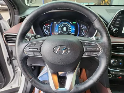 Hyundai Santafe 2020, 54868 км, за 15426.02 USD