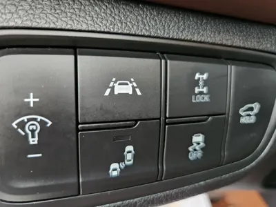 Hyundai Santafe 2020, 54868 км, за 15302.46 USD - фото 11
