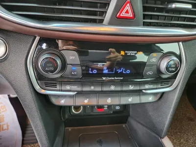 Hyundai Santafe 2020, 54868 км, за 15302.46 USD - фото 14