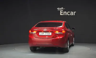 Hyundai Avante 2012, 120013 км, за 3021.54 USD