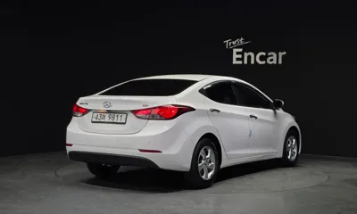 Hyundai Avante 2014, 59853 км, за 3474.78 USD