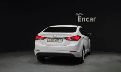 Hyundai Avante 2014, 59853 км, за 3474.78 USD