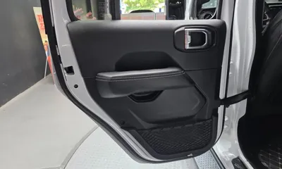 Jeep Wrangler 2021, 59517 км, за 23959.56 USD - фото 25