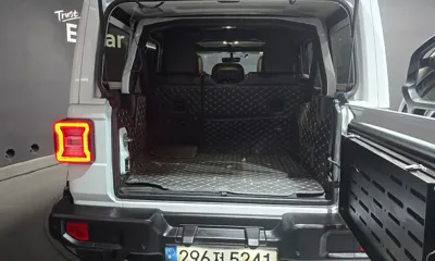 Jeep Wrangler 2021, 59517 км, за 23959.56 USD - фото 29