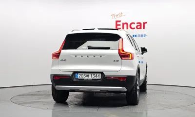 Volvo XC40 2025, 20294 км, за 27697.01 USD