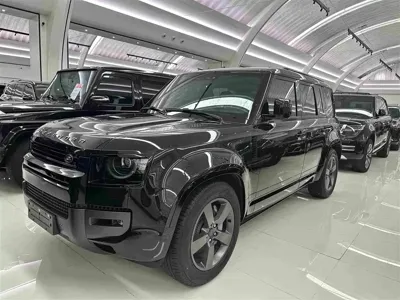 Land Rover Defender · 2026 год