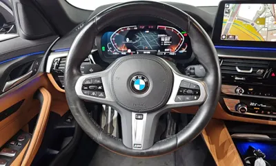 BMW 5-Series 2023, 95674 км, за 22581.07 USD - фото 12