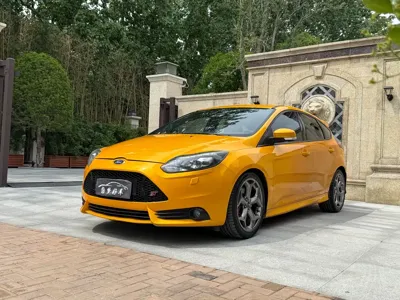 Ford Focus (Import) · 2014 год