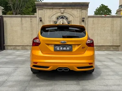Ford Focus (Import) 2014, 57000 км, за 15039.82 USD