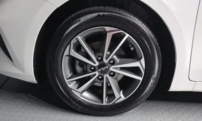 Kia K3 2023, 40685 км, за 11004.75 USD