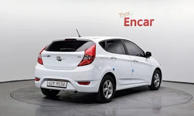 Hyundai Accent 2012, 114714 км, за 2487.86 USD