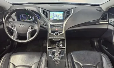 Hyundai Grandeur 2016, 124891 км, за 5846.03 USD - фото 7
