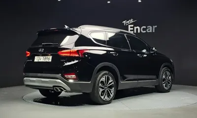 Hyundai Santafe 2019, 120505 км, за 11661.24 USD