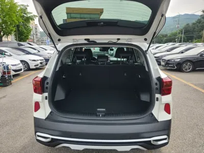 Kia Seltos 2023, 14400 км, за 14689.72 USD