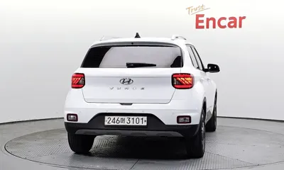 Hyundai Venue 2020, 85560 км, за 9189.97 USD