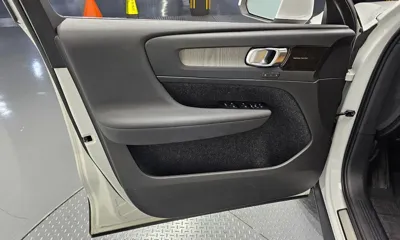 Volvo XC40 2021, 97342 км, за 17876.87 USD - фото 24