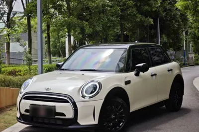 MINI MINI · 2023 год